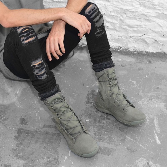 nike sage green air force boots